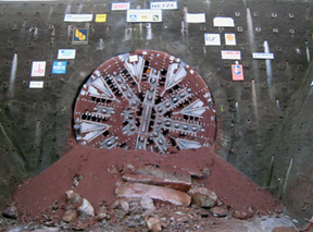 Germania - Caduto il diaframma del nuovo tunnel ferroviario AV di Schluechtern 