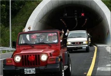 Hsuehshan Tunnel Opens in Taiwan