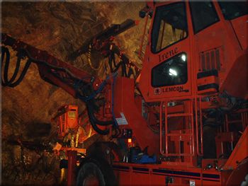 Irene, la Axera T11 Tamrock della Lemcon durante le perforazioni del lotto TU3.